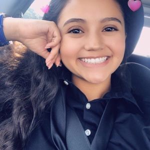 Meet your Posher, Dana